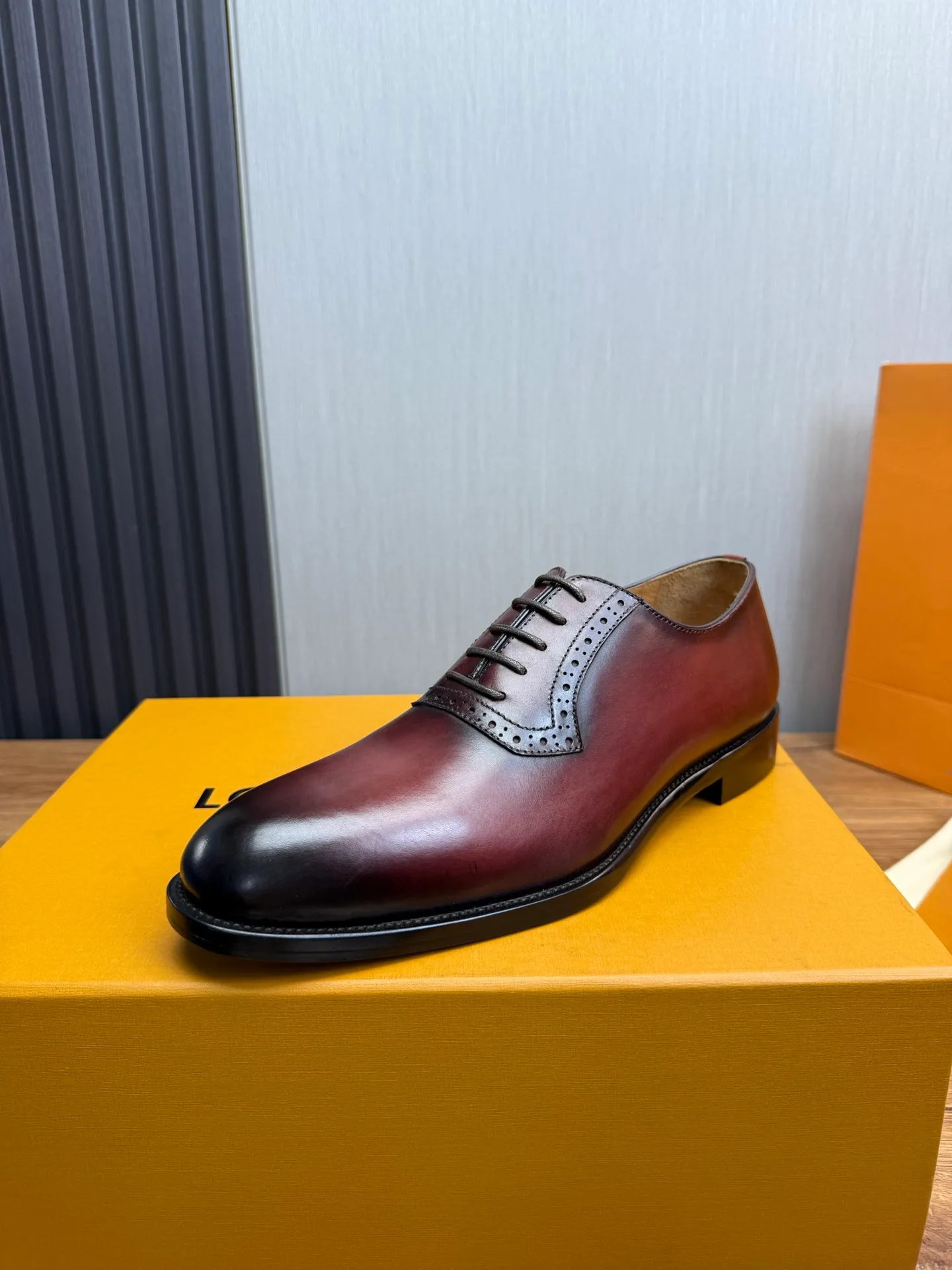 Men's shoes💰760💰 LV. Men's business casual leather shoes, 1:1 shipment ⬆️Luxurious and noble👞All imported original brand leather, just to create a more comfortable wearing experience, upper: original cowhide ➕Imported full cow lining, original leather outsole ✔️36-45 (38.45 non-refundable)